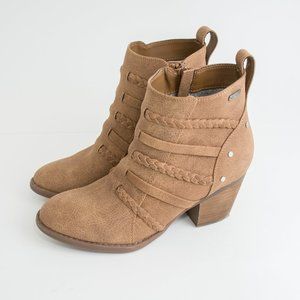 Roxy MacKay Ankle Boots